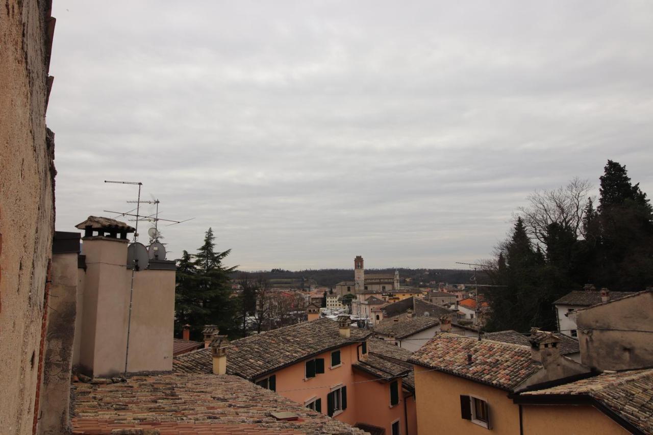 Casa Vacanze Al Borgo Villa Caprino Veronese Esterno foto